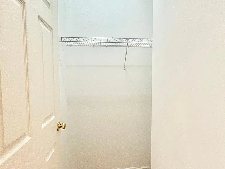 1675 McDowell Ave — Photo 14