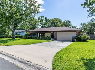 815 Valley Forge Rd E, Neptune Beach, FL 32266