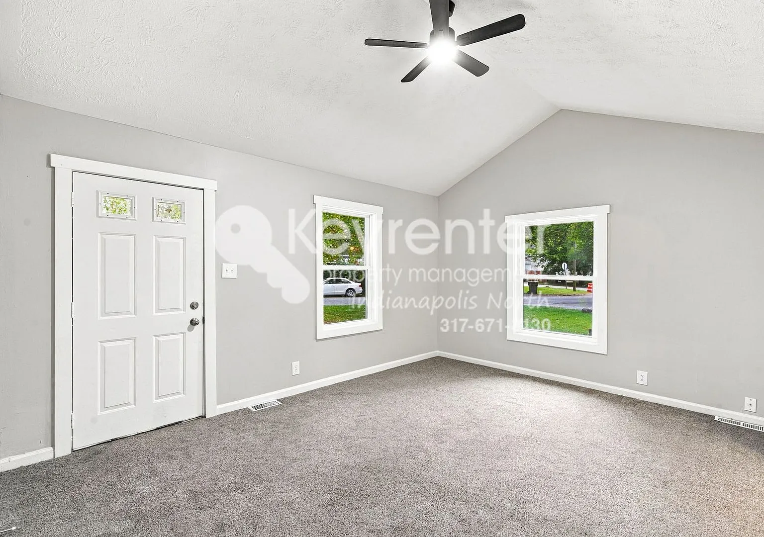 Charming Home in a Prime Indianapolis Location — Photo 2