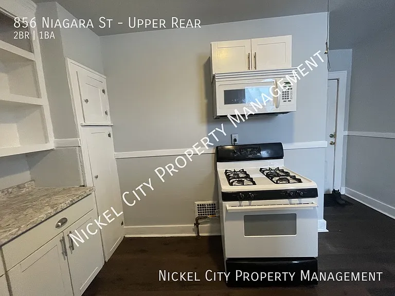 856 Niagara St #UPPER REAR — Photo 5
