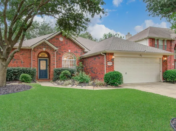 17603 W Copper Lakes Dr, Houston, TX 77095