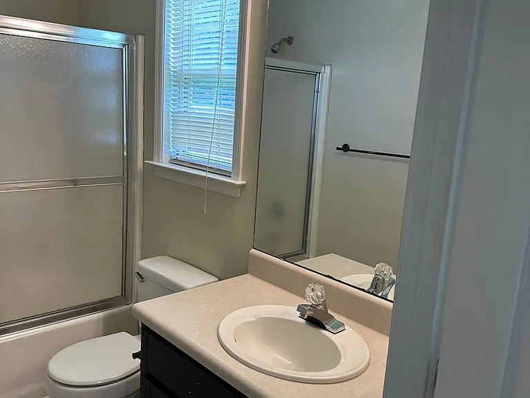 4075 Chadwyck Dr — Photo 6