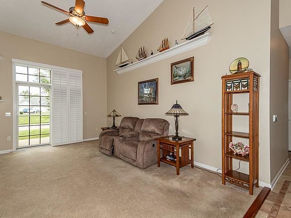 5th image of 38084 Burrard Ln