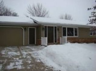 1316 E 6th St, Pella, IA 50219
