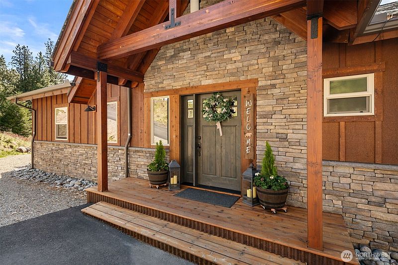 4th image of 84 Meadow Ridge Drive