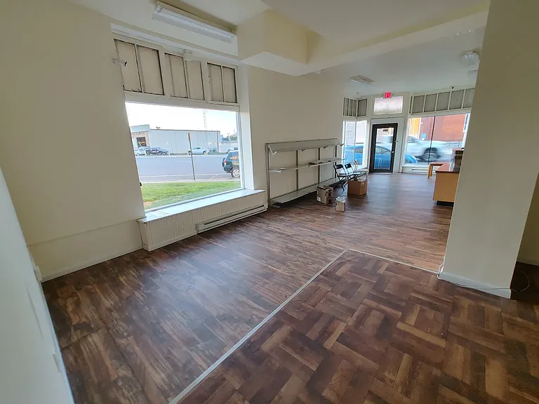 459 W Washington St #1 — Photo 4