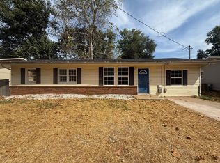 3219 W Latoka St, Springfield, MO 65807