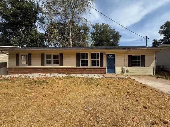 3219 W Latoka St, Springfield, MO 65807