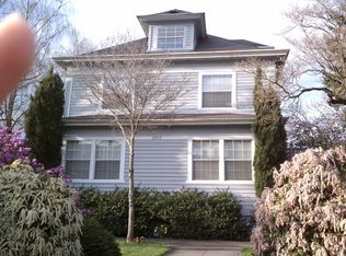 2805 SE Hawthorne Blvd, Portland, OR