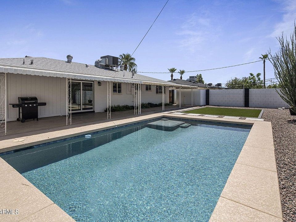 1st image of 3620 N Mohave Way