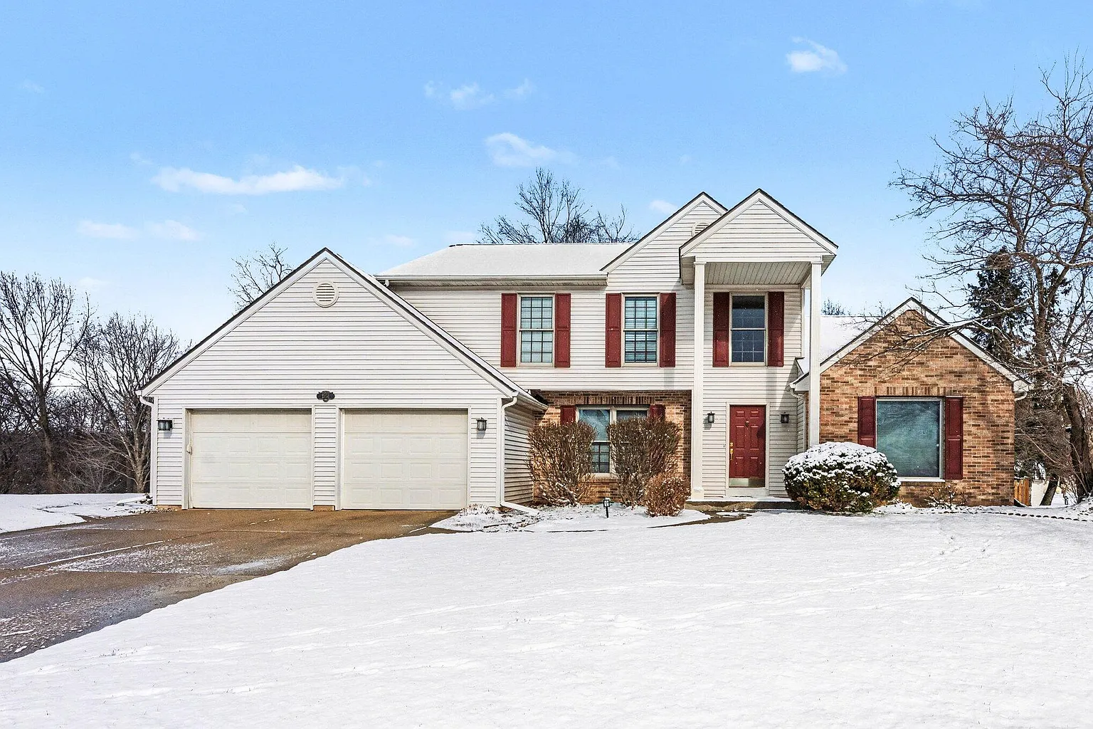 2731 Hunters Point photo 1