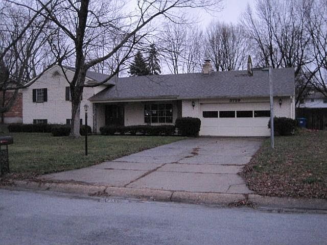 1st image of 3729 Greenbay Dr