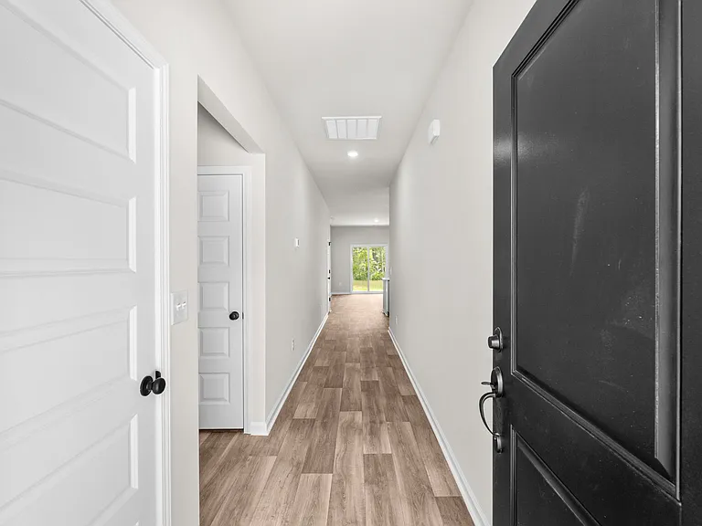 1039 Harbor Dr — Photo 6