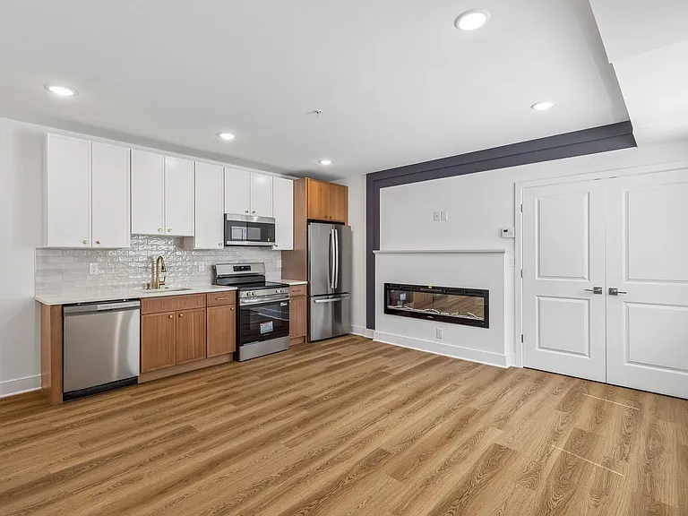 Brand New Luxury Apartments West Philly — Photo 13