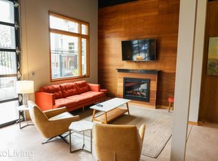 1415 SW Columbia St APT 402, Portland, OR 97201