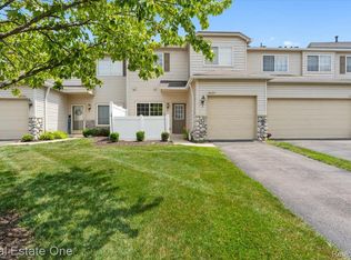 26783 Kirkway Cir, Woodhaven, MI 48183