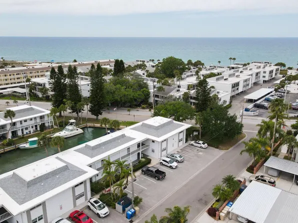 1001 Inlet Cir APT 271, Venice, FL 34285