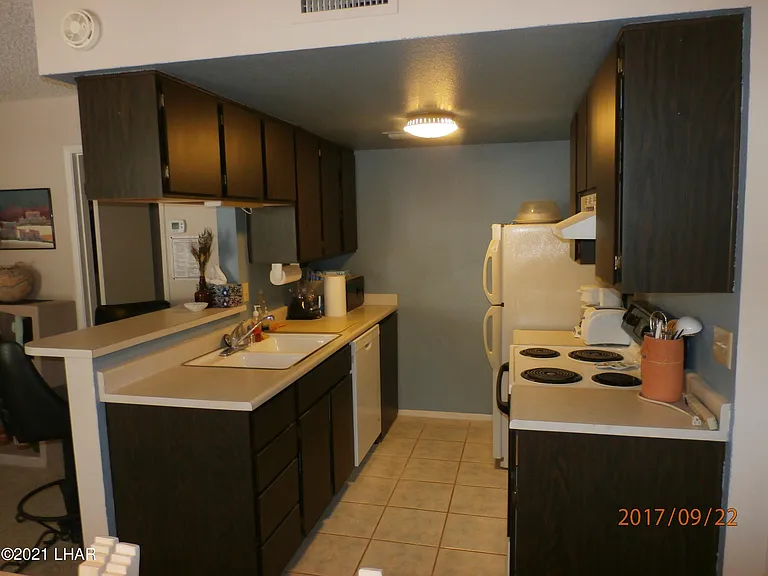 1720 Los Lagos Dr #B — Photo 8