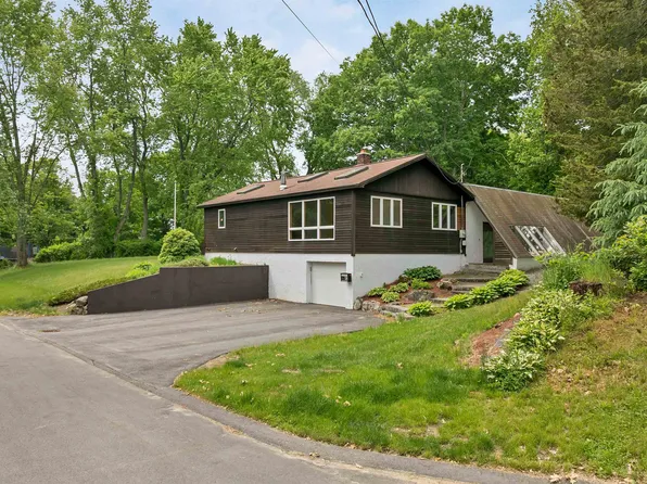 40 Paugus Street, Laconia, NH 03246