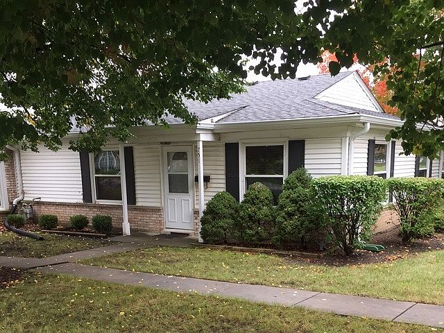1st image of 751 Moore Dr #751