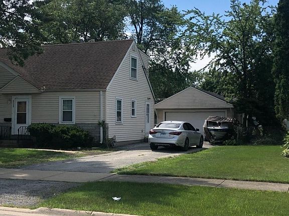 3rd image of 253 E Medill Ave