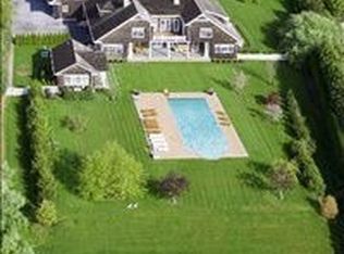 469 Cobb Rd, Water Mill, NY 11976