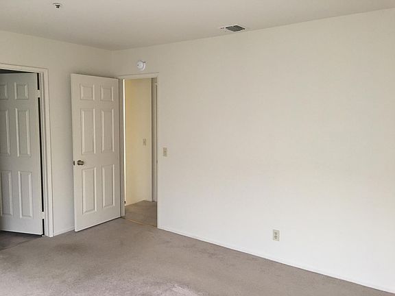 3rd image of 1716 S Alamitas Ave
