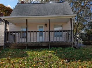 1572 Josephine Ave, Lakemore, OH 44250 | MLS #4497845 | Zillow