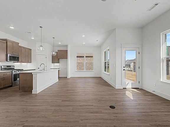 7th image of this home