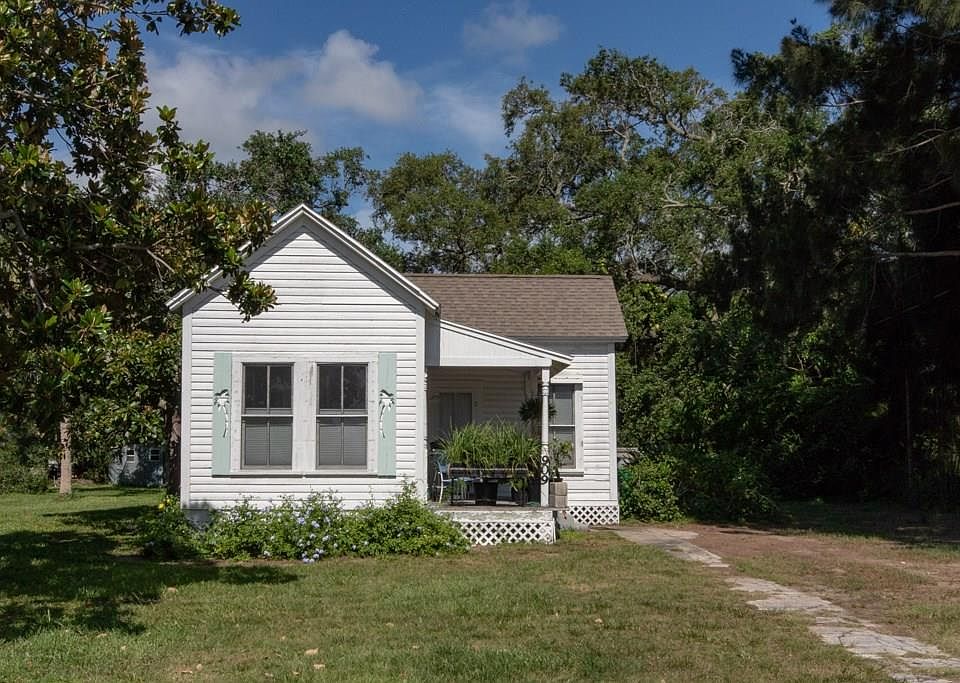 1st image of 909 Louisiana Ave
