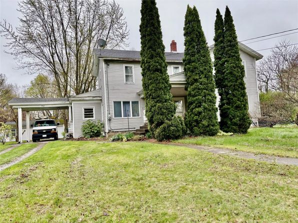 9967 Smith St, Lake City, PA 16423