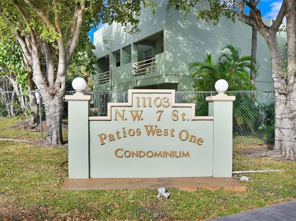 11103 NW 7th St #2022, Miami, FL 33172