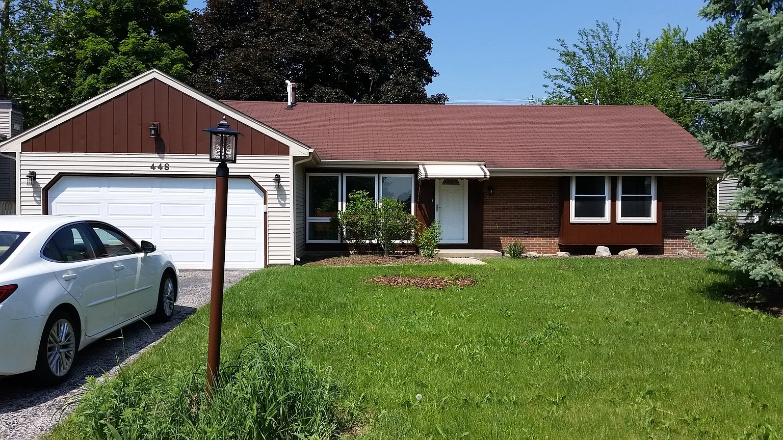 448 Hiawatha Dr photo 1