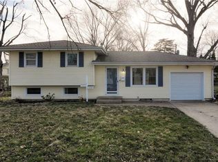7318 Larsen St, Shawnee, KS 66203