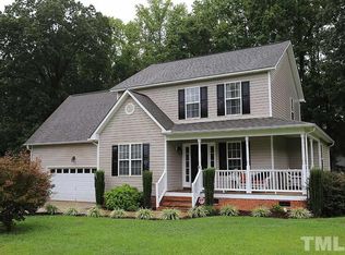 32 Oak Creek Dr, Clayton, NC 27520