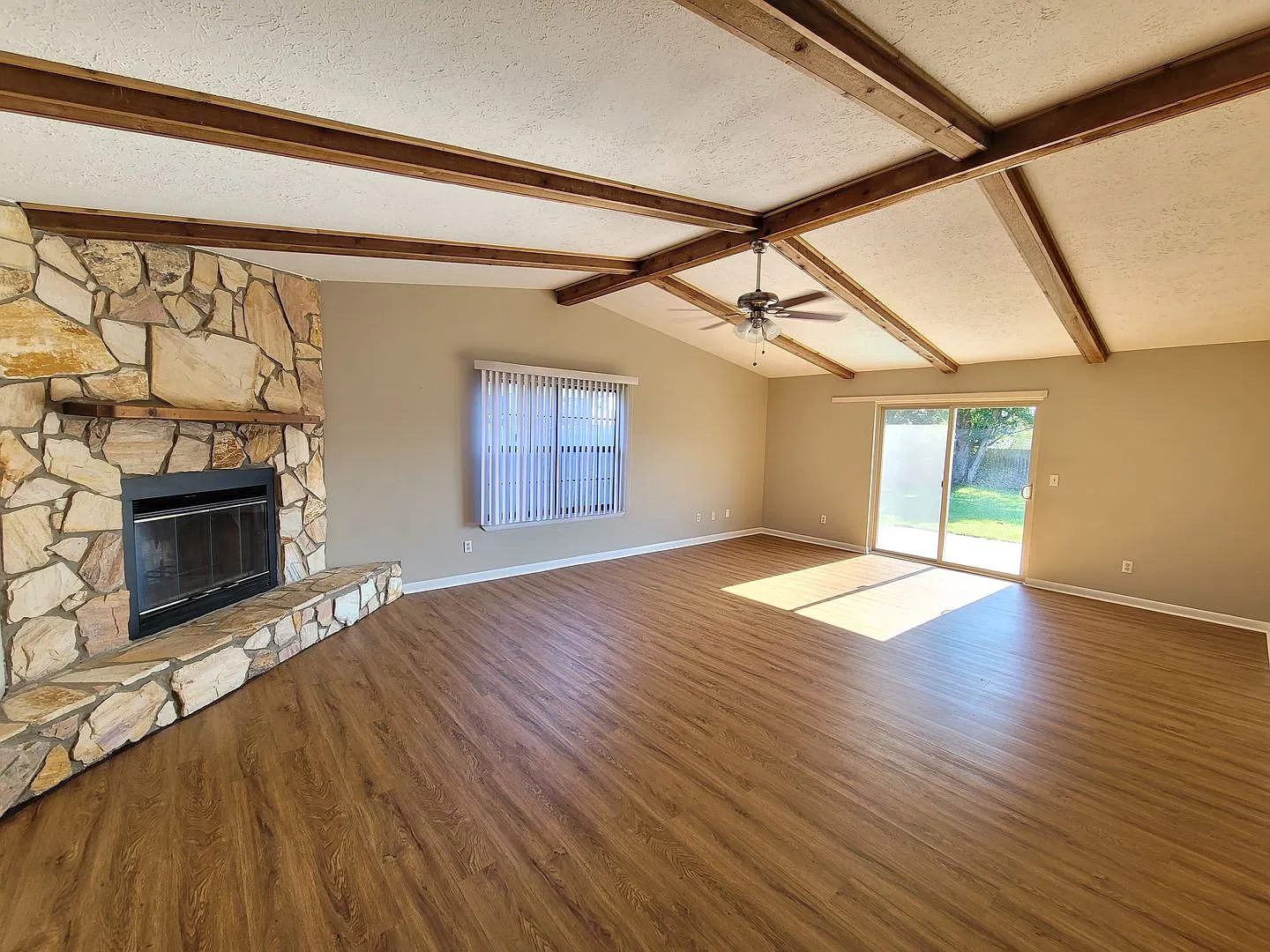 Callaway 3 bedroom 2 bath home with 2 car garage! — Photo 3