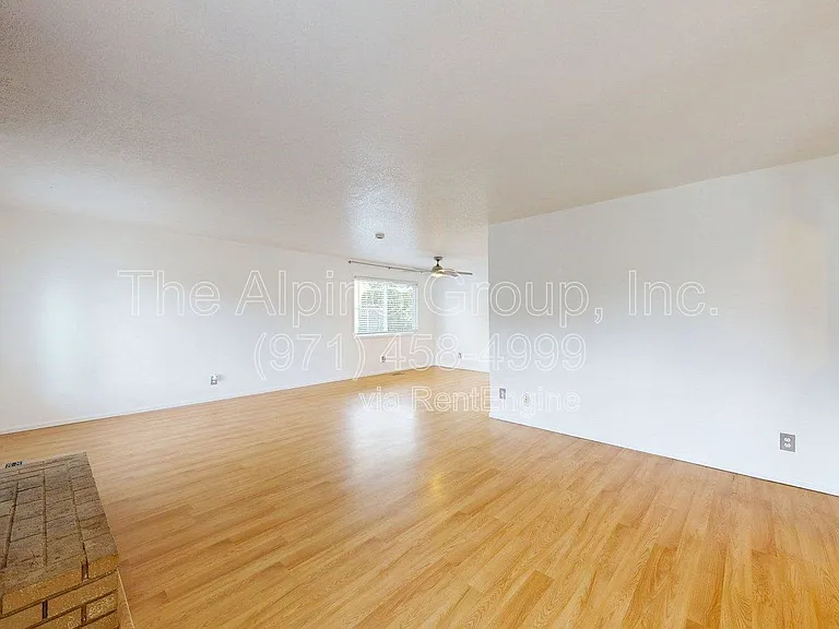 2314 SE 53rd Ave — Photo 5