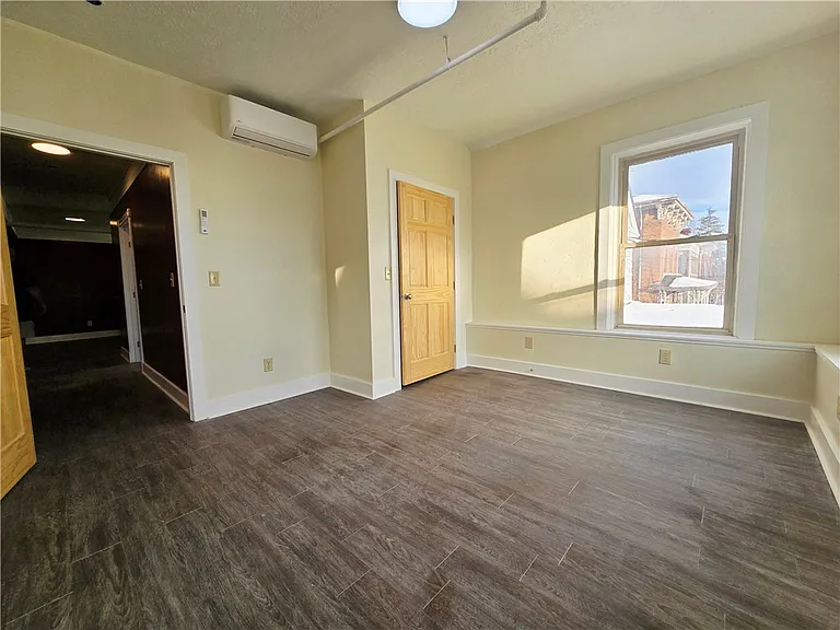 27 E Main St #201 — Photo 13