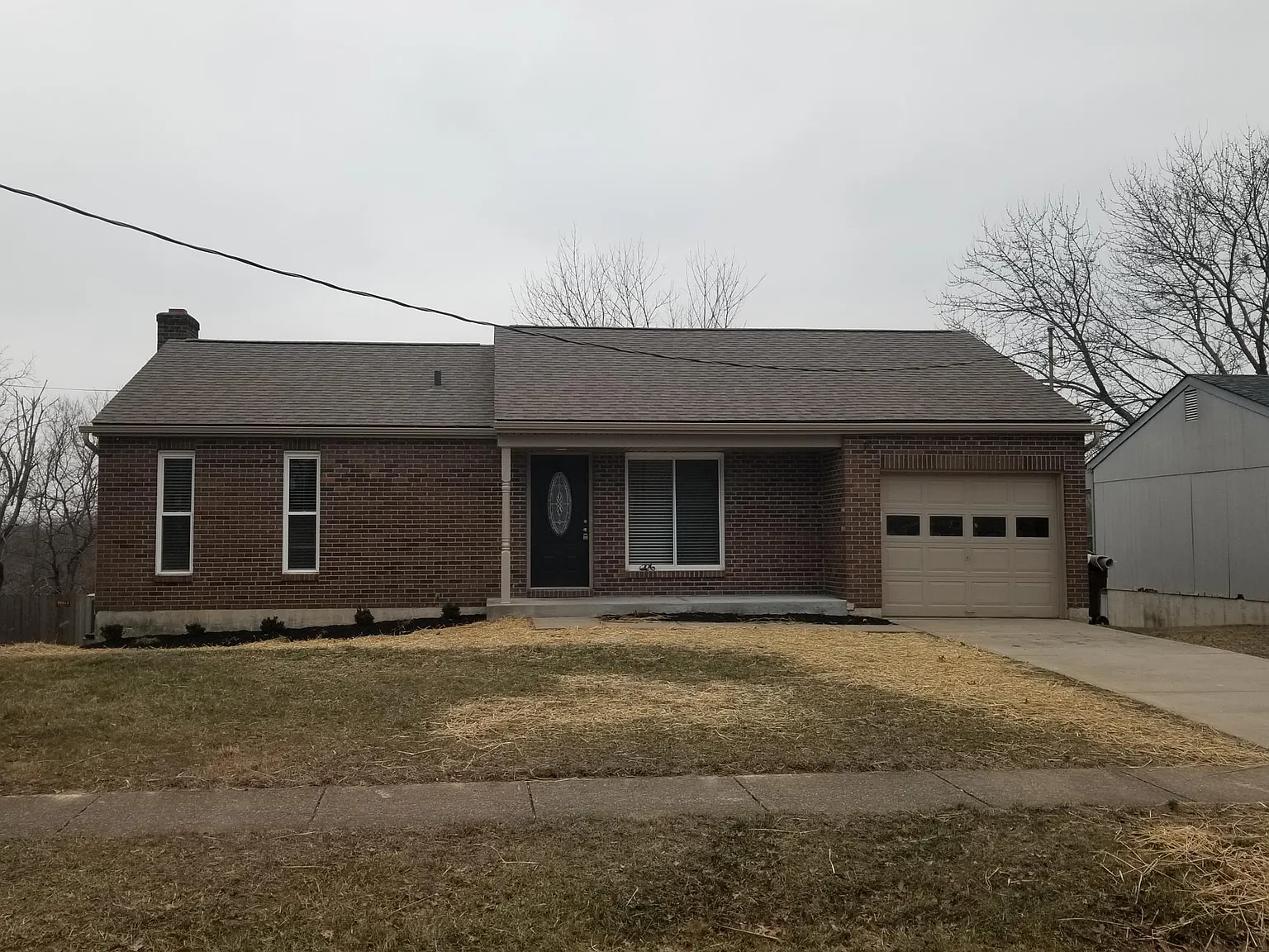 4 bed, 2.5 bath, 1450 sqft, $2,250 — Photo 1