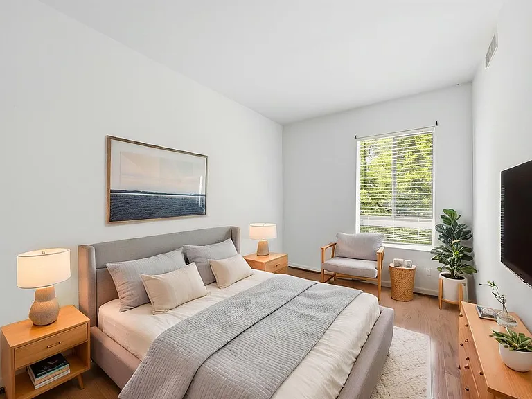 2255 Castle Rock Sq #21C — Photo 4