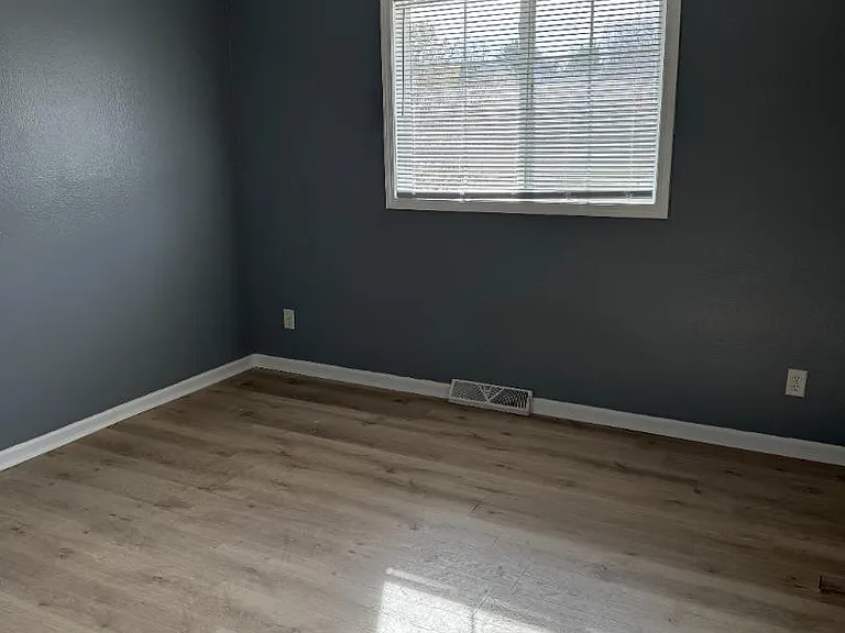 Unit Photo