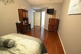 4th image of 10431 Fantasy Way