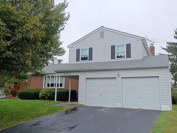 451 Twin Streams Dr, Warminster, PA 18974
