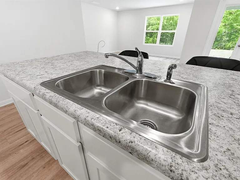 5367 Peach Dr — Photo 26