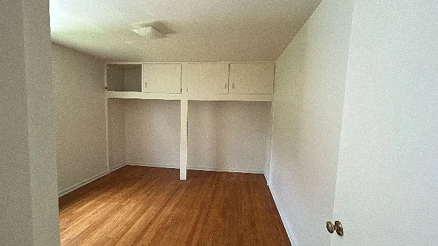 2704 S Glenwood Ave — Photo 10