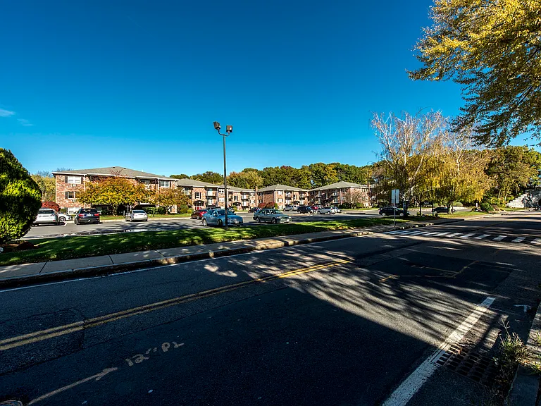 Stonebridge Apartments — Photo 29