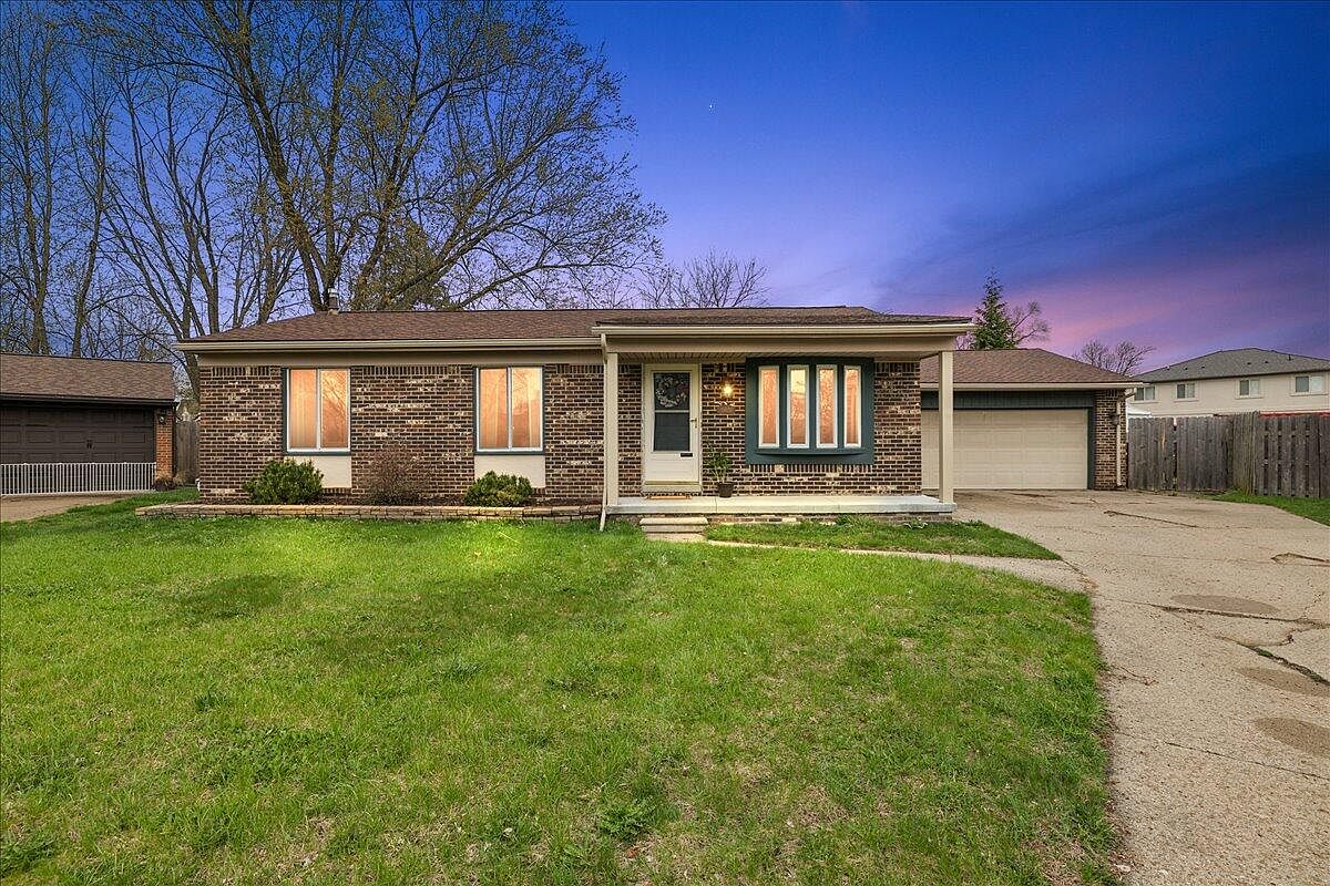 こたんこ 15621 Cox St, Clinton Township, MI 48038 | Zillow