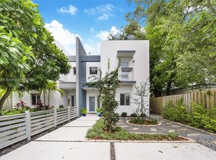 455 NE 68th St, Miami, FL 33138