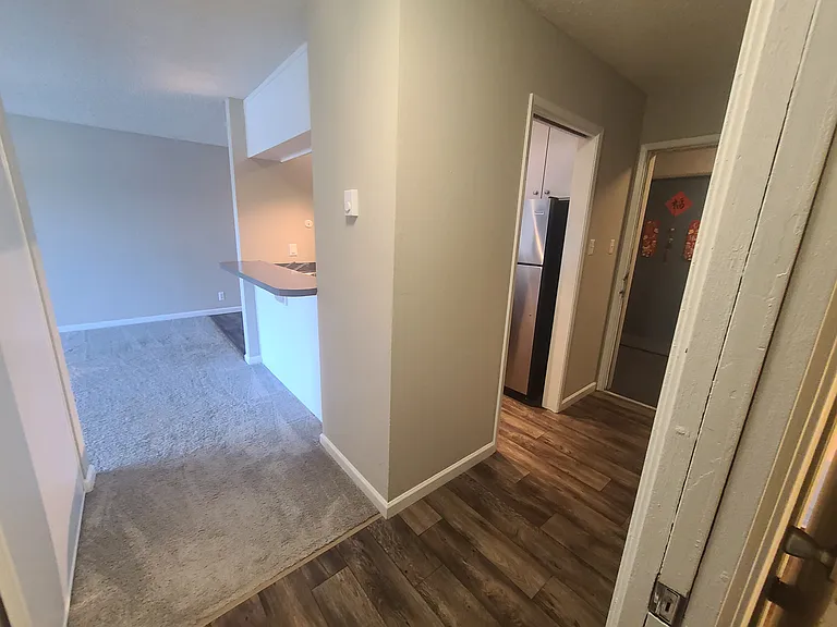 Tropic Sands Apartments — Photo 59