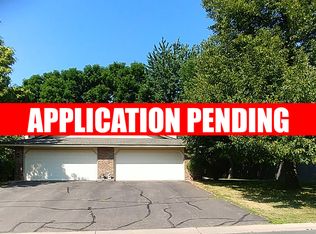 8617 Zinnia Way N, Maple Grove, MN 55369